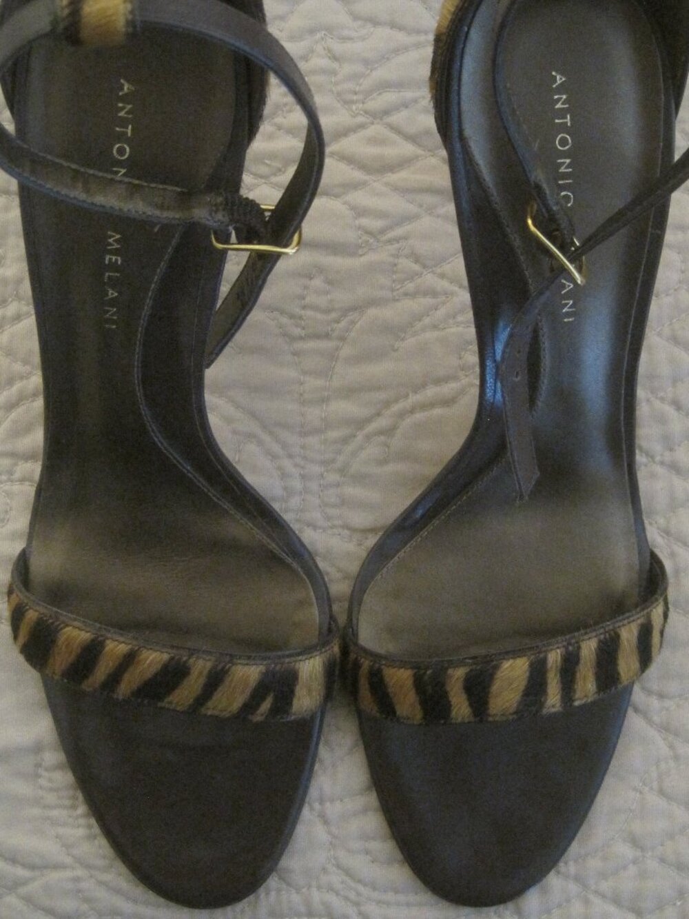 ANTONIO MELANI BROWN AND BLACK TIGER PATTERN CALF FUR STRAPPY HEELS 9 NIB $79.00